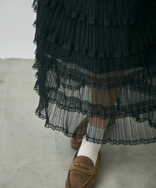 Lunea(ルネア)の「フリルティアードロングスカート/ tulle lace tiered skirt(スカート・レディース・ホワイト/ベージュ/ブラック・FREE)」の11枚目の写真