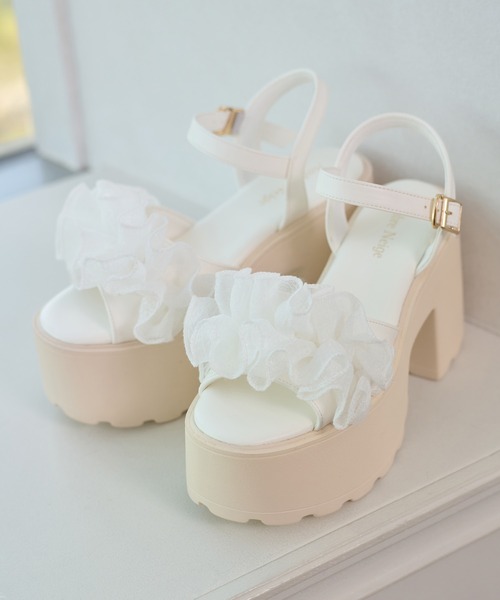 Ambre Neige(アンブルネージュ)の「platform flill sandals / アツゾコフリルサンダル(サンダル・レディース・ブラック/グレー/アイボリー・LARGE/MEDIUM)」の7枚目の写真