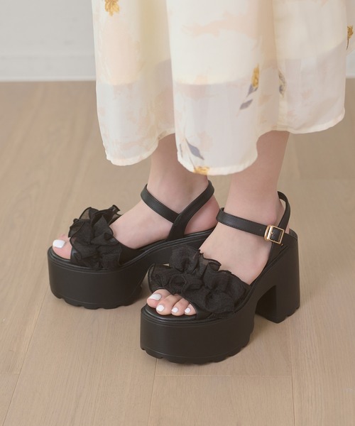 Ambre Neige(アンブルネージュ)の「platform flill sandals / アツゾコフリルサンダル(サンダル・レディース・ブラック/グレー/アイボリー・LARGE/MEDIUM)」の11枚目の写真