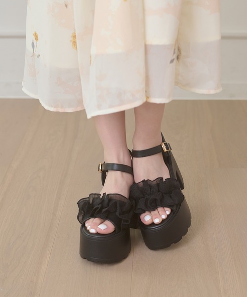 Ambre Neige(アンブルネージュ)の「platform flill sandals / アツゾコフリルサンダル(サンダル・レディース・ブラック/グレー/アイボリー・LARGE/MEDIUM)」の13枚目の写真