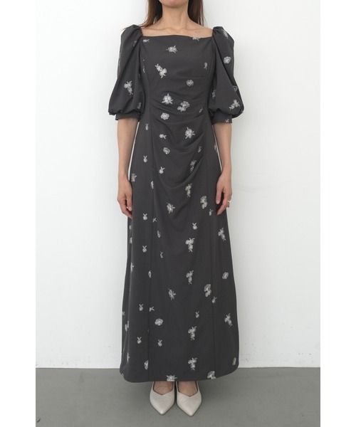 et.UNiVER(エトユニベール)の「Petal Embroidery Dress(ドレス・レディース・ベージュ/ブラック/チャコール・SMALL/MEDIUM/LARGE)」の16枚目の写真