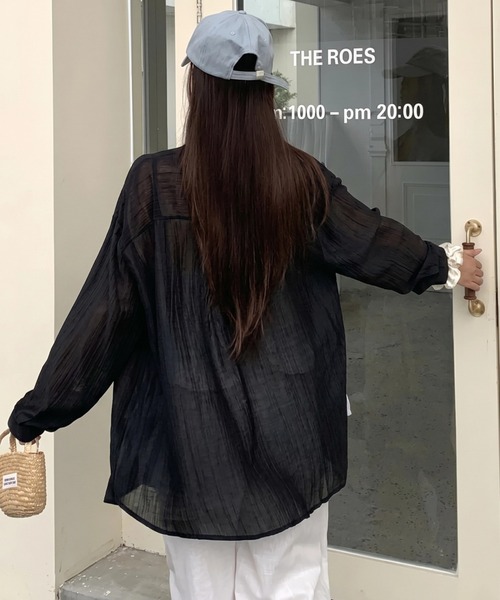 yuue' ( wear )(ユーイ)の「オーバーサイズセミシアーシャツ/冷房対策(シャツ/ブラウス・レディース・ピンク/ブラック/アイボリー/ホワイト・FREE)」の11枚目の写真