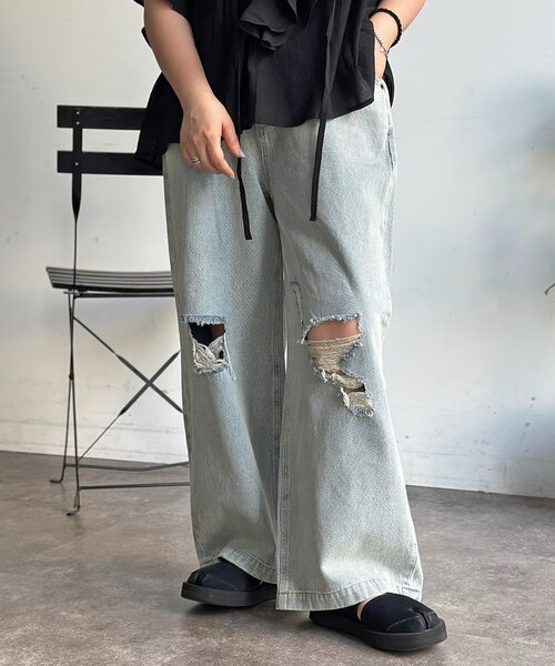 CPCM（シーピーシーエム）の「ワイドストレートダメージデニム（デニムパンツ・メンズ・ブルー/ネイビー・SMALL/MEDIUM/LARGE）」の3枚目の写真