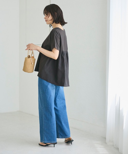 coca(coca)(コカ)の「後ろギャザー切替Tシャツ(Tシャツ/カットソー・レディース・チャコール/ホワイト・M/L/S)」の7枚目の写真