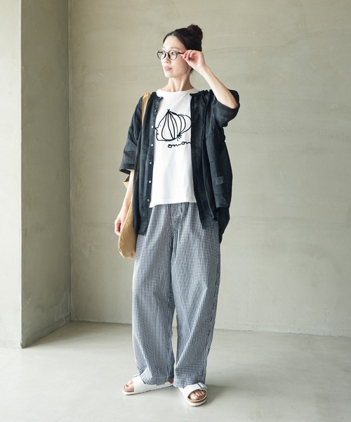 solamonat poche(ソラモナポッシェ)の「ラミーギャザーシャツ(シャツ/ブラウス・レディース・ライトオリーブ/ブラック/ライトグレー/ベージュ/ホワイト/ライトブルー・2)」の3枚目の写真