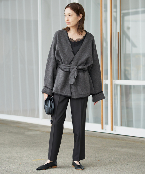 SLOBE IENA(スローブイエナ)の「《追加》ブランケットステッチニットジャケット(その他アウター・レディース・チャコールグレー/ブラック・FREE)」の22枚目の写真
