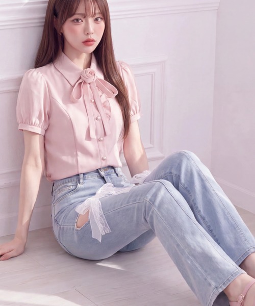 Suyunn(スユン)の「【ZOZO限定】レースオーガンジーリボン美脚ストレッチフレアデニムパンツ(デニムパンツ・レディース・チャコールグレー/ブルー・S/M)」の2枚目の写真