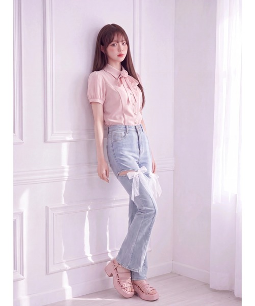 Suyunn(スユン)の「【ZOZO限定】レースオーガンジーリボン美脚ストレッチフレアデニムパンツ(デニムパンツ・レディース・チャコールグレー/ブルー・S/M)」の8枚目の写真