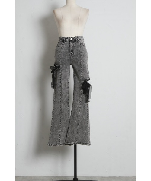 Suyunn(スユン)の「【ZOZO限定】レースオーガンジーリボン美脚ストレッチフレアデニムパンツ(デニムパンツ・レディース・チャコールグレー/ブルー・S/M)」の12枚目の写真