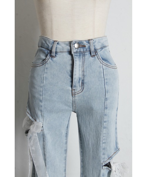 Suyunn(スユン)の「【ZOZO限定】レースオーガンジーリボン美脚ストレッチフレアデニムパンツ(デニムパンツ・レディース・チャコールグレー/ブルー・S/M)」の17枚目の写真