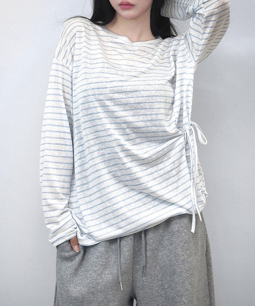 FOLLOWIN(フォロウィン)の「【3COLOR】サイドリボンボーダールーズロンT(Tシャツ/カットソー・レディース・ホワイト/ブルー/ブラック・FREE)」の3枚目の写真