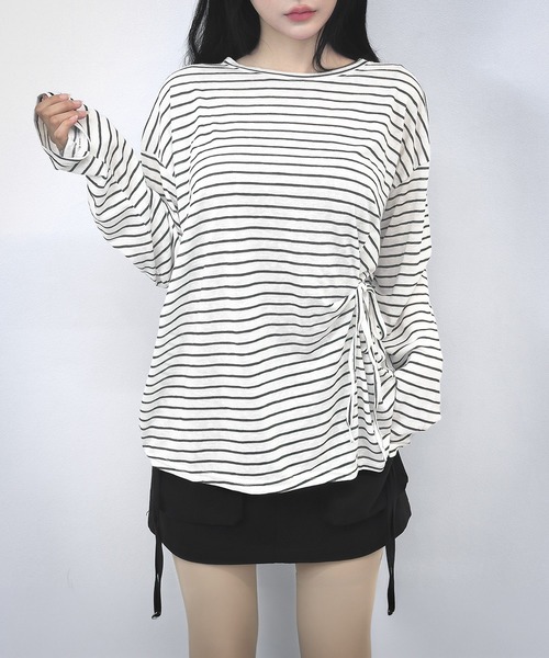 FOLLOWIN(フォロウィン)の「【3COLOR】サイドリボンボーダールーズロンT(Tシャツ/カットソー・レディース・ホワイト/ブルー/ブラック・FREE)」の4枚目の写真