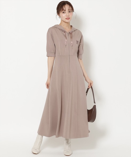 WILLSELECTION(ウィルセレクション)の「フロントスリットパーカーワンピース(ワンピース・レディース・サックスブルー/モカ/ブラック/ピンク/グレー/ブルー/ボルドー/ピンクベージュ・FREE)」の4枚目の写真