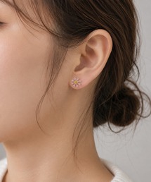 【ジュエルフラワーレターシリーズ】コスモス ピアス