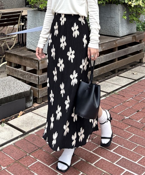 ISOOK（アイスー）の「【ISOOK / アイスー】シアーフライスプルオーバー / シアートップス シアーカットソー シアーインナー ロンT 長袖 ボートネック レイヤード フライス ZOZOTOWN限定（Tシャツ/カットソー・レディース・ネイビー/ホワイト/ライトブルー/レッド・FREE）」の22枚目の写真