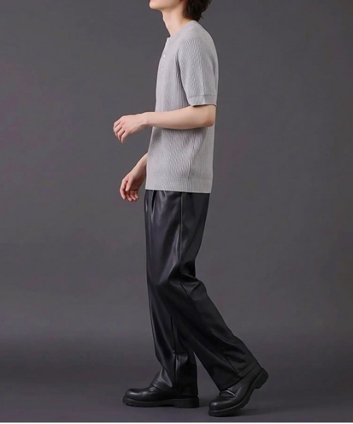 revertical(リバーティカル)の「ヘンリーネック 半袖リブニットTシャツ(ポロシャツ・メンズ・ブラック/グレー/ホワイト・MEDIUM/LARGE)」の12枚目の写真