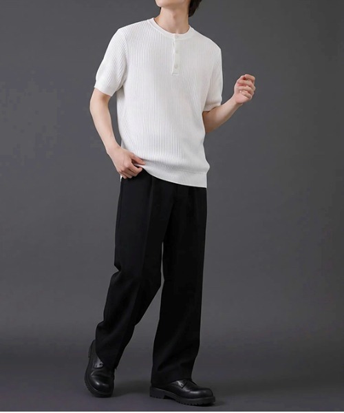 revertical(リバーティカル)の「ヘンリーネック 半袖リブニットTシャツ(ポロシャツ・メンズ・ブラック/グレー/ホワイト・MEDIUM/LARGE)」の18枚目の写真