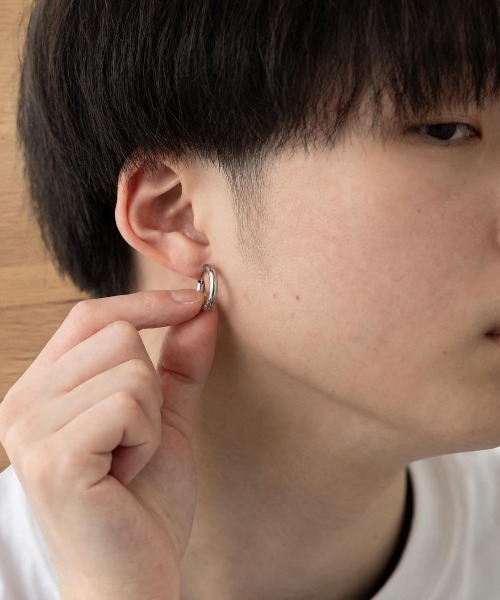 ZIP FIVE(ジップファイブ)の「ステンレスフープピアス(ピアス(片耳用)・メンズ・シルバー系3/シルバー系6/シルバー系1/シルバー系2/シルバー系5/シルバー系7/シルバー系4・FREE)」の7枚目の写真