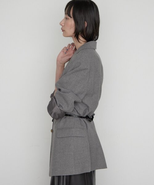 LOUNGEDRESS(ラウンジドレス)の「【MLB/メジャーリーグベースボール】ロゴジャケット 秋服(テーラードジャケット・レディース・ブラウン/ネイビー/グレー・FREE)」の5枚目の写真