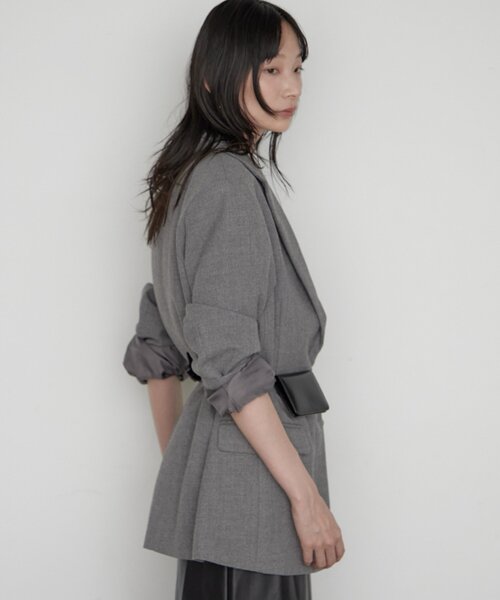 LOUNGEDRESS(ラウンジドレス)の「【MLB/メジャーリーグベースボール】ロゴジャケット 秋服(テーラードジャケット・レディース・ブラウン/ネイビー/グレー・FREE)」の7枚目の写真