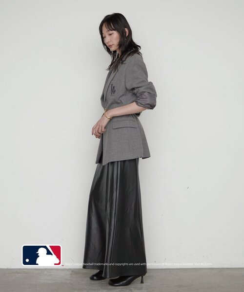 LOUNGEDRESS(ラウンジドレス)の「【MLB/メジャーリーグベースボール】ロゴジャケット 秋服(テーラードジャケット・レディース・ブラウン/ネイビー/グレー・FREE)」の10枚目の写真