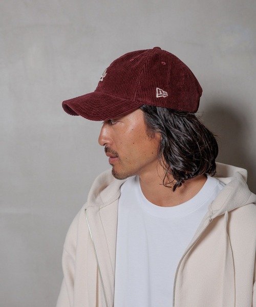 NEW ERA(ニューエラ)の「【HEREIAM】NEW ERA(ニューエラ)/MLB 920 コーデュロイキャップ(キャップ・レディース・キャメル/ブラック/ダークブラウン/ボルドー・MEDIUM)」の13枚目の写真