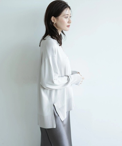 Arpege story(アルページュストーリー)の「〈着るスキンケア〉リラックスVカーデ(ニット/セーター・レディース・ピンク/ベージュ/ブラック/チャコールグレー・2)」の18枚目の写真