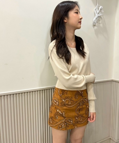 ipugo(イプゴ)の「ipugo/イプゴ ペイズリー刺繍 スエードタッチミニスカート(スカート・レディース・グレー/ブラウン/ダークブラウン・FREE)」の9枚目の写真