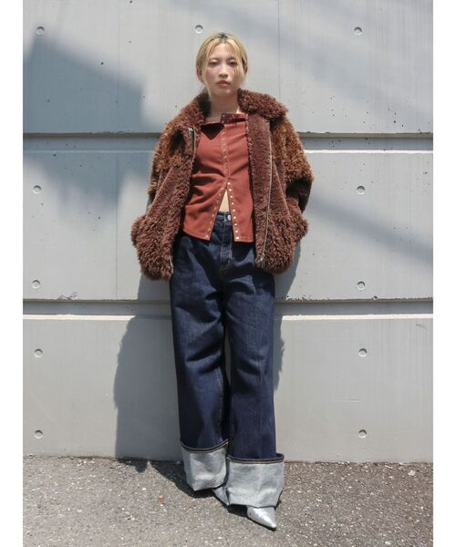 Ungrid（アングリッド）の「センタープレスロールアップデニム（デニムパンツ・レディース・インディゴブルー/ブラック・26inch/25inch/24inch）」の8枚目の写真