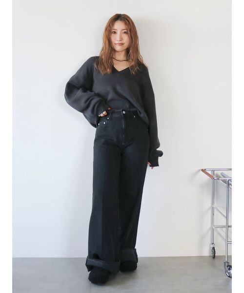 Ungrid（アングリッド）の「センタープレスロールアップデニム（デニムパンツ・レディース・インディゴブルー/ブラック・26inch/25inch/24inch）」の9枚目の写真