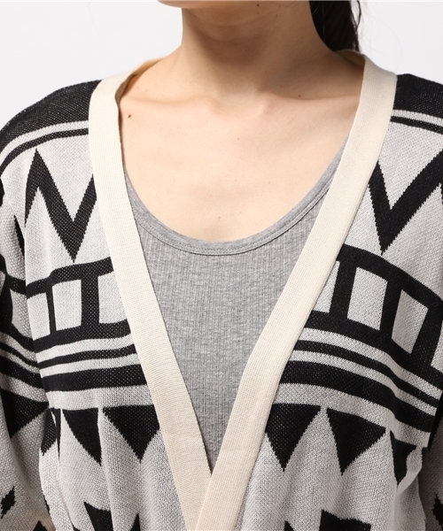 VENCEEXCHANGE（ヴァンスエクスチェンジ）の「オルテガジャガードトッパー（カーディガン/ボレロ・レディース・ブラック/ベージュ・MEDIUM）」の10枚目の写真