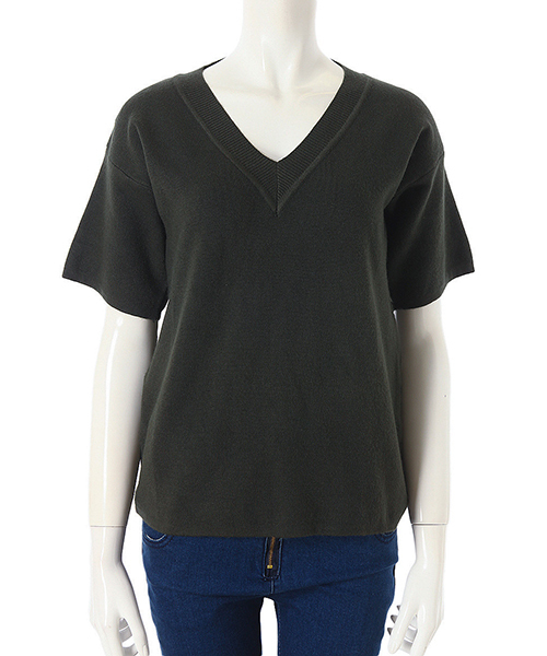 fifth（フィフス）の「Vネック半袖トップス（Tシャツ/カットソー・レディース・グレー/ピンク/ホワイト/ブラック/テラコッタ/チャコールグレー/ネイビー/ベージュ/カーキ/ライトベージュ・MEDIUM/SMALL）」の8枚目の写真