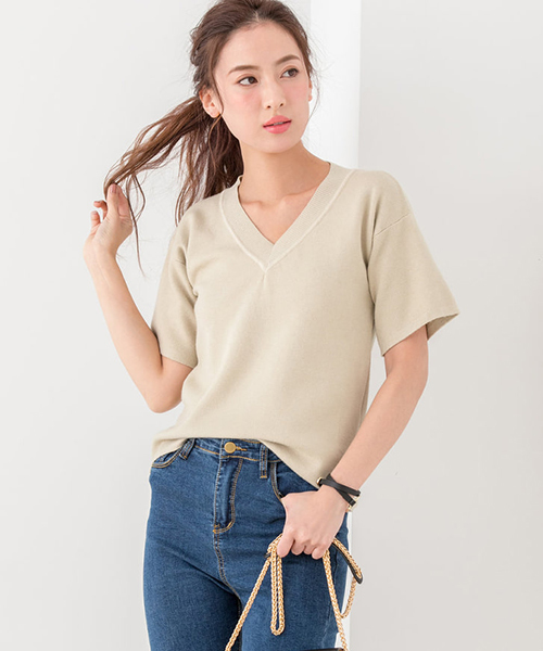 fifth（フィフス）の「Vネック半袖トップス（Tシャツ/カットソー・レディース・グレー/ピンク/ホワイト/ブラック/テラコッタ/チャコールグレー/ネイビー/ベージュ/カーキ/ライトベージュ・MEDIUM/SMALL）」の15枚目の写真