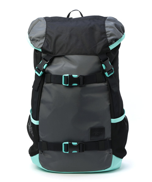 NIXON（ニクソン）の「LANDLOCK SE BACKPACK（バックパック/リュック・メンズ・ブラック系その他/ブラック×ブルー/ブラック/カーキ/イエロー系その他/ブラック系その他2/ネイビー/ブラック系その他3/インディゴブルー/ヘザーグレー・FREE）」の4枚目の写真