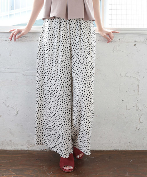 one after another NICE CLAUP（ワンアフターアナザーナイスクラップ）の「太ベルトワイドパンツ（その他パンツ・レディース・ブラック/ピンクベージュ/ワンウォッシュ/ホワイト/ブラウン・FREE）」の2枚目の写真