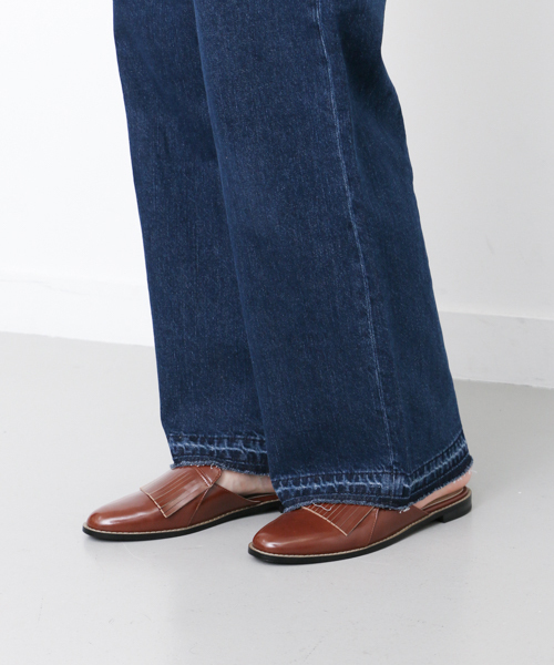 KBF+（ケービーエフプラス）の「KBF+ フリンジバックレスシューズ（その他シューズ・レディース・ブラウン/ブラック・38/36/37）」の2枚目の写真