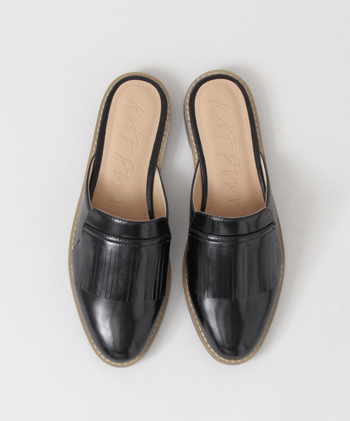 KBF+（ケービーエフプラス）の「KBF+ フリンジバックレスシューズ（その他シューズ・レディース・ブラウン/ブラック・38/36/37）」の3枚目の写真