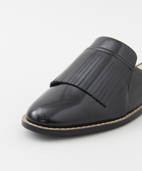 KBF+（ケービーエフプラス）の「KBF+ フリンジバックレスシューズ（その他シューズ・レディース・ブラウン/ブラック・38/36/37）」の6枚目の写真