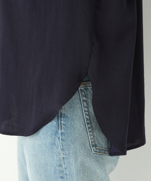 A part by（アパートバイ）の「SギャザーSTDブラウス　746576 （シャツ/ブラウス・レディース・ホワイト/キャメル/ネイビー・MEDIUM/LARGE）」の10枚目の写真