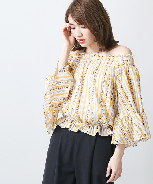 WEGO(ウィゴー)の「WEGO/フレアオフショルブラウス(シャツ/ブラウス・レディース・レッド/ホワイト/その他1/その他2/その他3/その他4・LARGE/MEDIUM)」の4枚目の写真