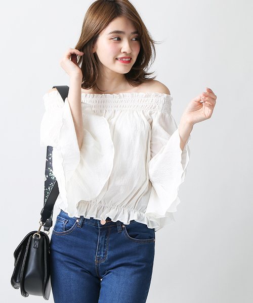 WEGO(ウィゴー)の「WEGO/フレアオフショルブラウス(シャツ/ブラウス・レディース・レッド/ホワイト/その他1/その他2/その他3/その他4・LARGE/MEDIUM)」の2枚目の写真