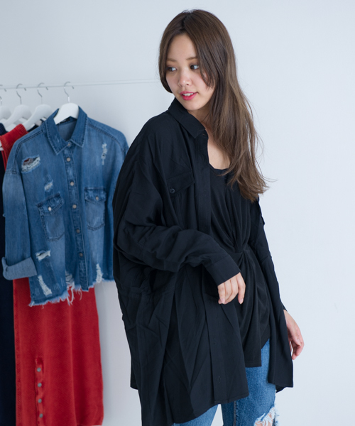 ROGER AND RAW(ロジャーアンドロウ)の「Roger&Raw / スピンドルBIGシャツ(シャツ/ブラウス・レディース・カーキ/ブラック/ホワイト・M)」の2枚目の写真