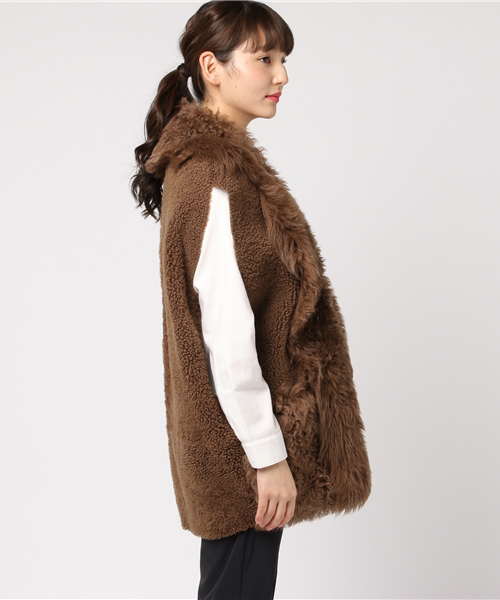 Deuxieme Classe（ドゥーズィエムクラス）の「*BLANCHA(PRE)MOUTON VEST◆（その他アウター・レディース・キャメル・FREE）」の3枚目の写真