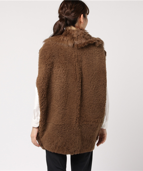 Deuxieme Classe（ドゥーズィエムクラス）の「*BLANCHA(PRE)MOUTON VEST◆（その他アウター・レディース・キャメル・FREE）」の4枚目の写真