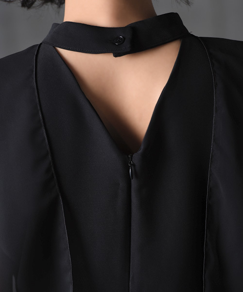 amorous insense（アモラスインセンス）の「シフォン×ジョーゼットシースルーＶネックワンピース（ドレス・レディース・ブラック・MEDIUM）」の13枚目の写真