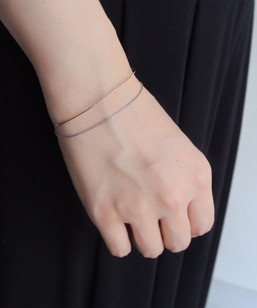 va vendome aoyama（ヴイエーヴァンドームアオヤマ）の「K10 コンビ チェーンバングル（バングル/リストバンド・レディース・ゴールド系その他・ONE SIZE）」の4枚目の写真