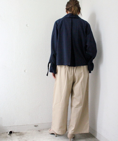 ottilie（オティーリエ）の「（WEB限定）ショートトレンチコート（トレンチコート・レディース・ベージュ/ネイビー・FREE）」の12枚目の写真