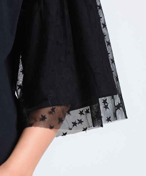 LIPSTAR（リップスター）の「星チュール使いフレアカットソー（Tシャツ/カットソー・レディース・オフホワイト/ブラック/レッド・M）」の7枚目の写真