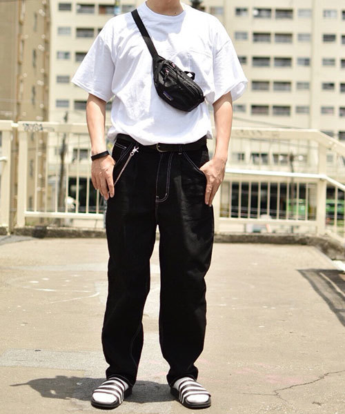 kutir（クティール）の「denim balloon AW / デニムバルーンパンツ　ワイドテーパードパンツ（デニムパンツ・メンズ・ブラック/サックスブルー/インディゴブルー・SMALL/MEDIUM/LARGE）」の6枚目の写真