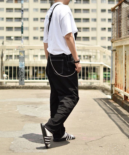 kutir（クティール）の「denim balloon AW / デニムバルーンパンツ　ワイドテーパードパンツ（デニムパンツ・メンズ・ブラック/サックスブルー/インディゴブルー・SMALL/MEDIUM/LARGE）」の7枚目の写真